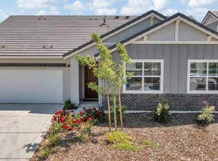 673 Periwinkle Dr, Vacaville, CA 95687