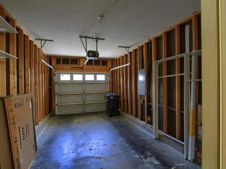 1434 Laurel Park Dr — Photo 25