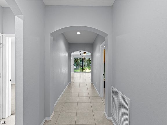 4th image of 13261 Hampton Park Ct