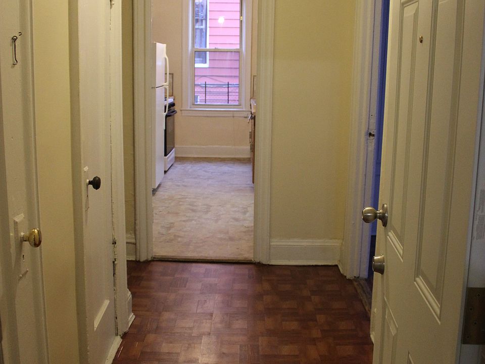 1st image of 10876 38th Ave APT 1R