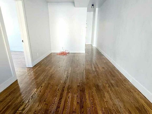 5th image of 1310 Stratford Ave #1B