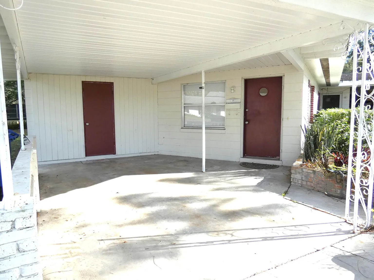 1968 Lanier Ct — Photo 2