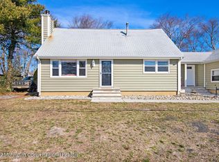 1106 Pensacola Rd, Forked River, NJ 08731