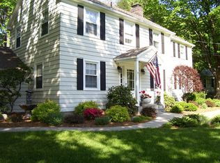 8 Hillside Rd, Beacon, NY 12508