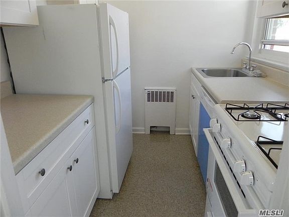 3rd image of 17 Dolphin Grn APT E1k