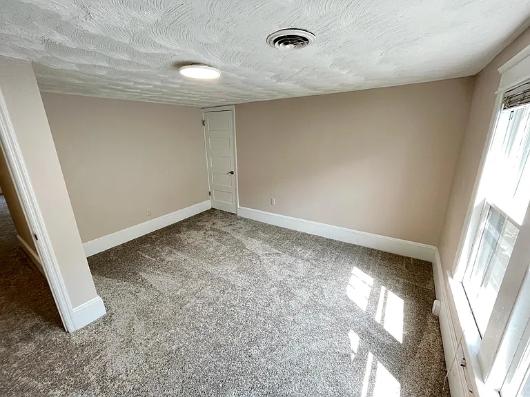 1701 Washington Ave #B — Photo 17