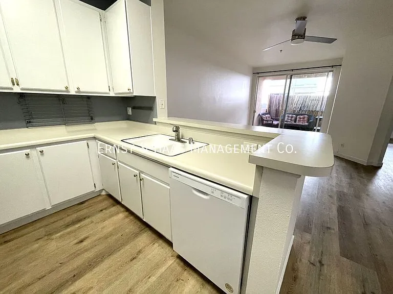 535 Magnolia Ave #114 — Photo 6