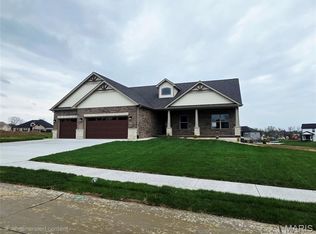 3740 Golfview Cir, Shiloh, IL 62221