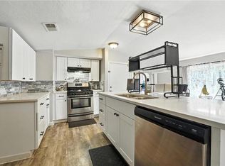 6716 Appleton Ave, Raytown, MO 64133