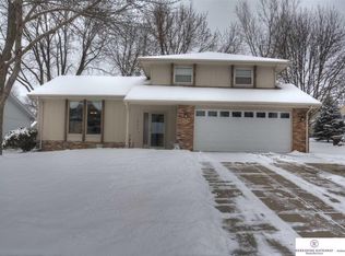 15424 W St, Omaha, NE 68137