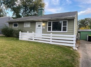 15 7th Dr, Decatur, IL 62521