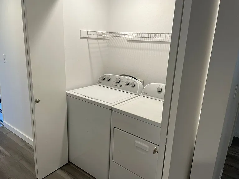 Sherwood Terrace Apartments — Photo 8