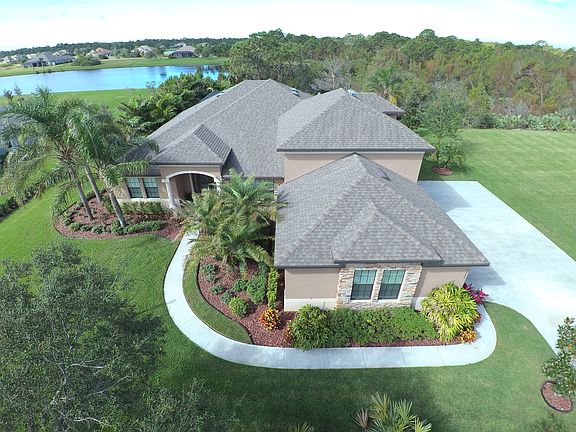 2nd image of 4098 Gardenwood Cir