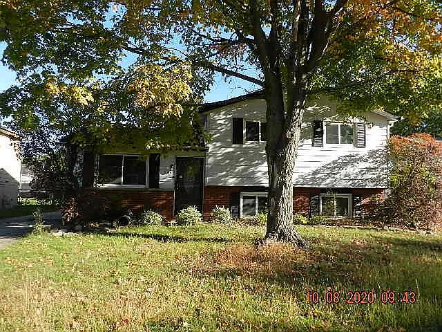 3294 Parklane Ave photo 1