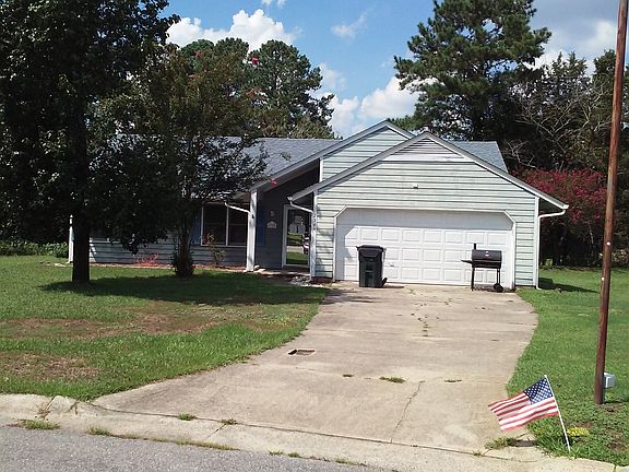 3rd image of 2344 Villa Dr