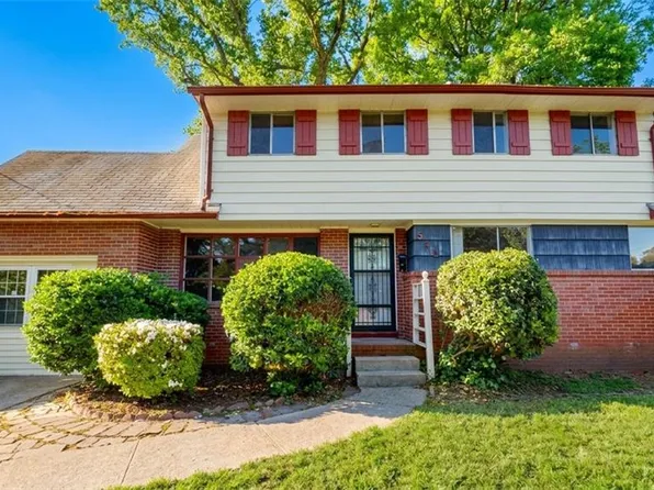 5421 Berry Hill Rd, Norfolk, VA 23502