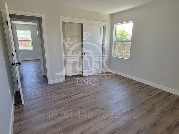 5th image of 13872-13874 Saranac Dr