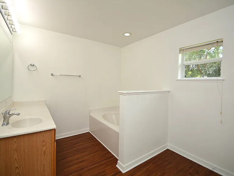 36 Frenora Ln — Photo 18
