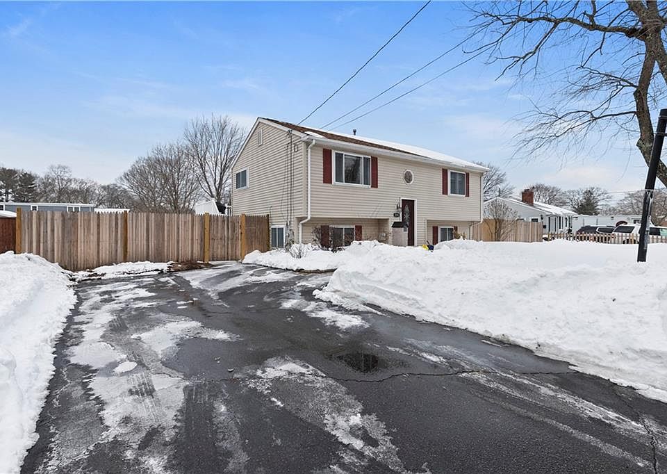 231 Smith St, Warwick, RI 02886 Zillow