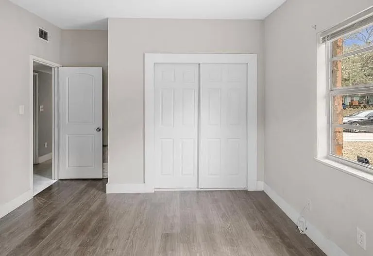 3016 E Norfolk St — Photo 6