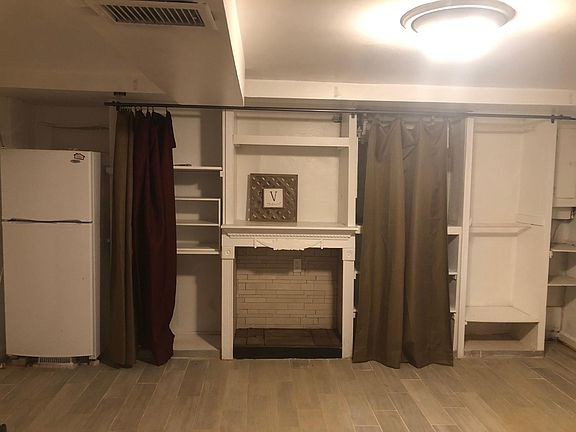 3rd image of 5836 Mount Vernon Dr