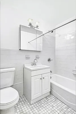 Rented by City Connections Realty | media 5