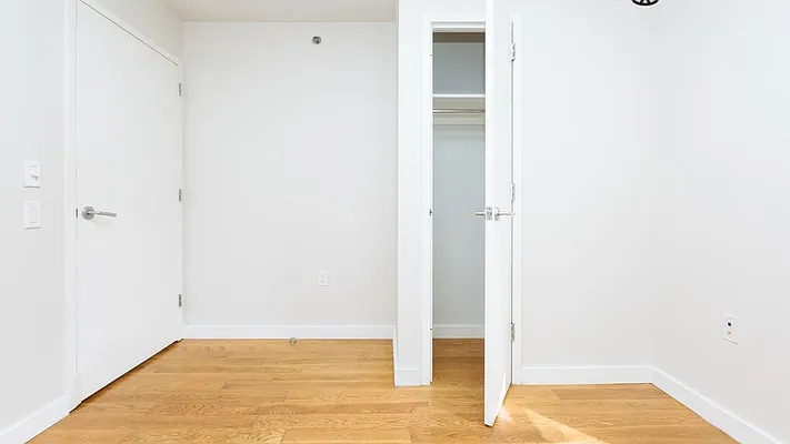 Rented by Nooklyn NYC LLC | media 40