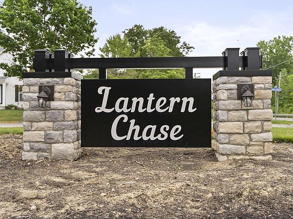 2nd image of 110 Lantern Chase Ct
