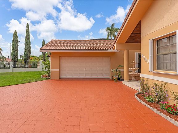 3rd image of 3730 SW 136th Ct