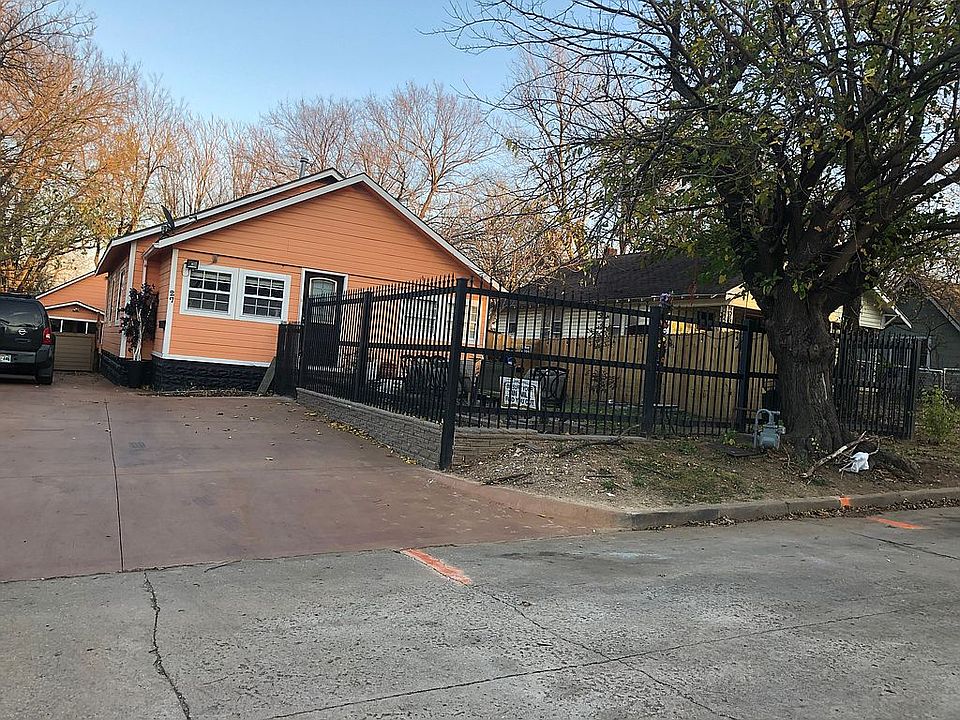 New driveway , new metafence