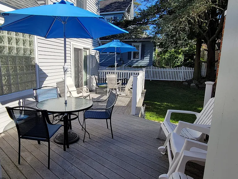 8606 Monmouth Ave #9/13 — Photo 23