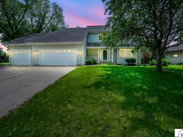 2326 Snowbird Ln, North Mankato, MN 56003