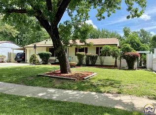 3232 SW Oakley Ave, Topeka, KS 66614