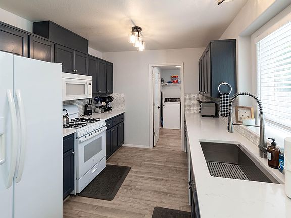 923 NW 22nd Ct_0015K>