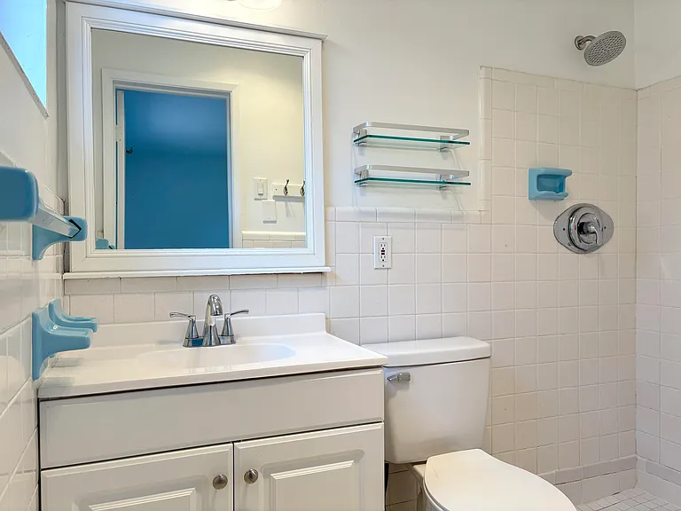 1605 NE 50th Ct #1 — Photo 17