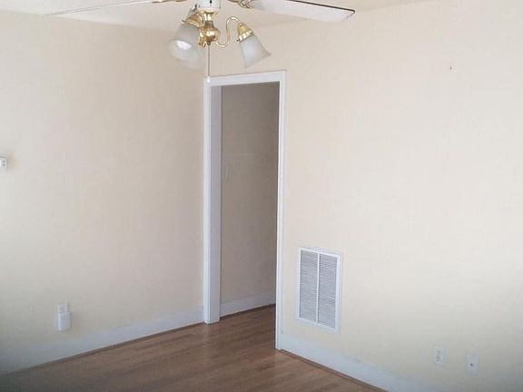 4th image of 1710 Hilt St