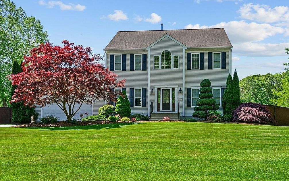 329 Jacob St, Seekonk, MA 02771 Zillow