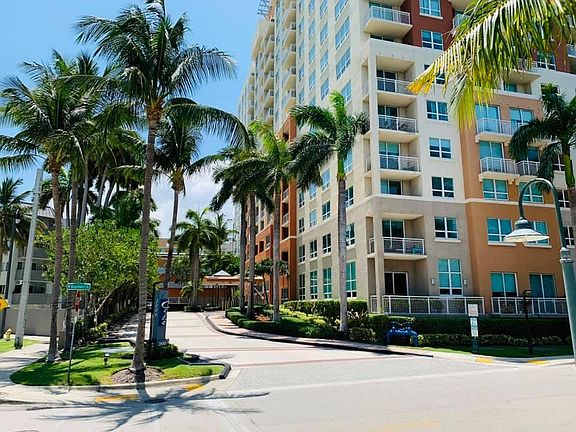 2nd image of 2000 N Bayshore Dr APT 216