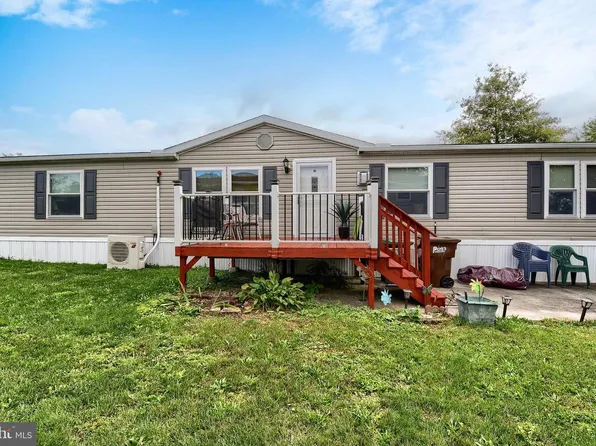 170 Country View Dr, Newville, PA 17241