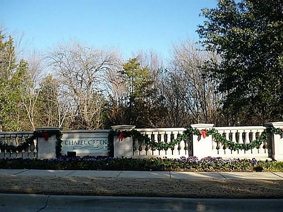 2nd image of 6109 Shady Oaks Dr
