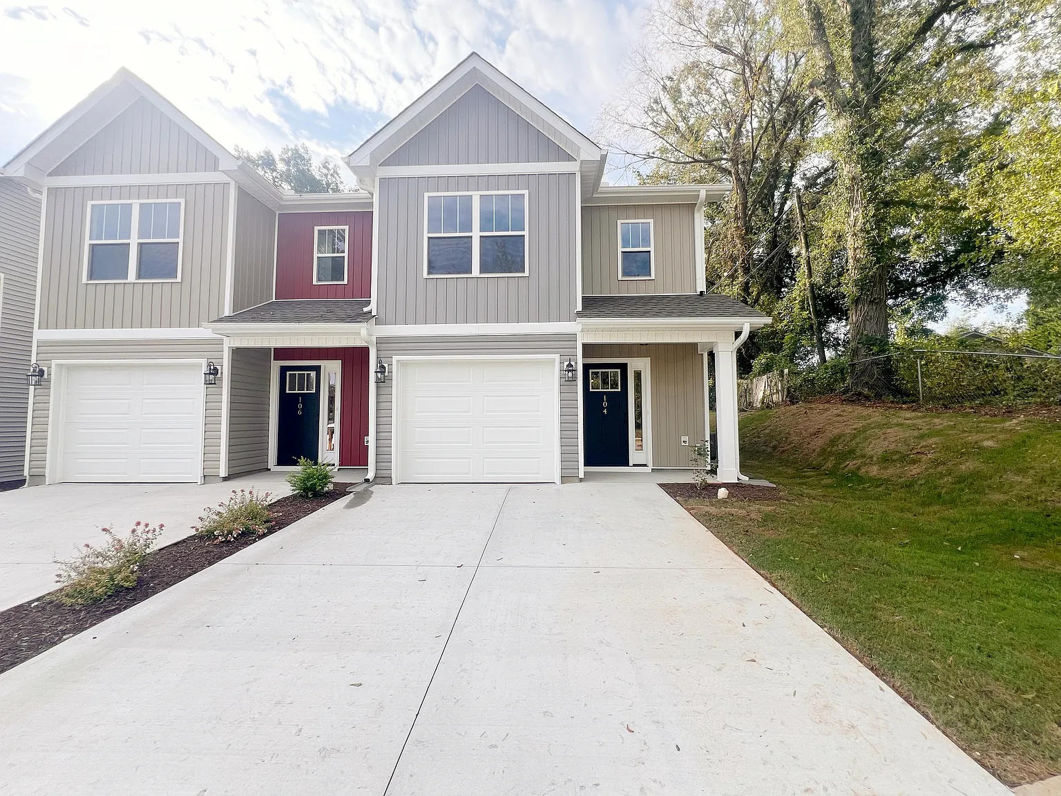 3 bed, 2.5 bath, 1310 sqft, $1,675 — Photo 2