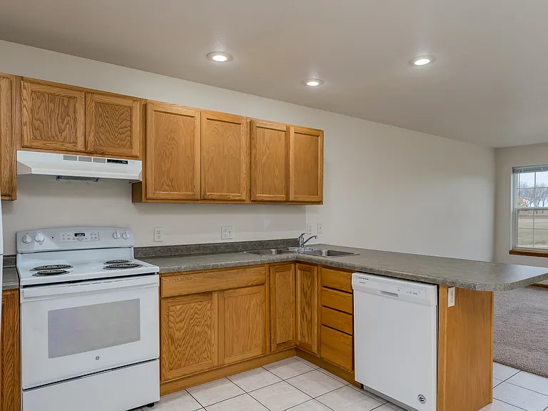 1085 Alpine Way #1085 — Photo 3