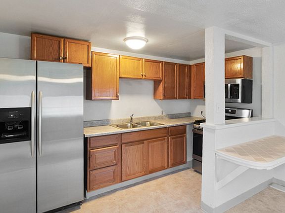 5th image of 698 Brockhurst St APT A-c