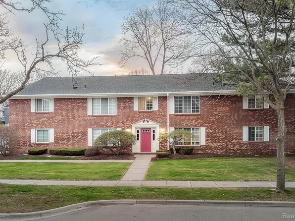 575 E Lincoln St, Birmingham, MI 48009