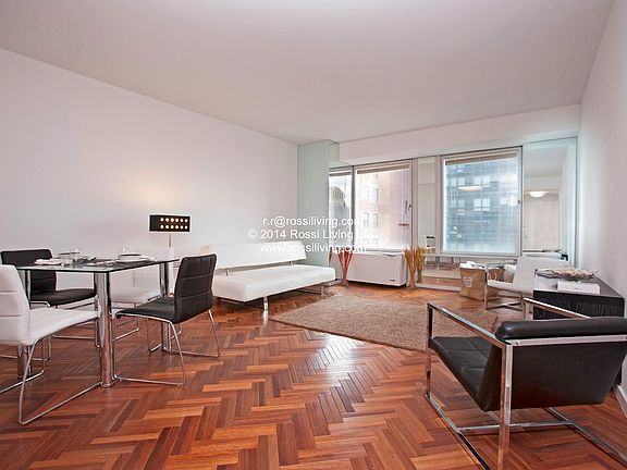 2nd image of 150 W 56th St APT 2904