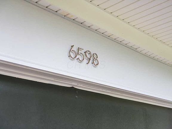 3rd image of 6598 Falls Cir
