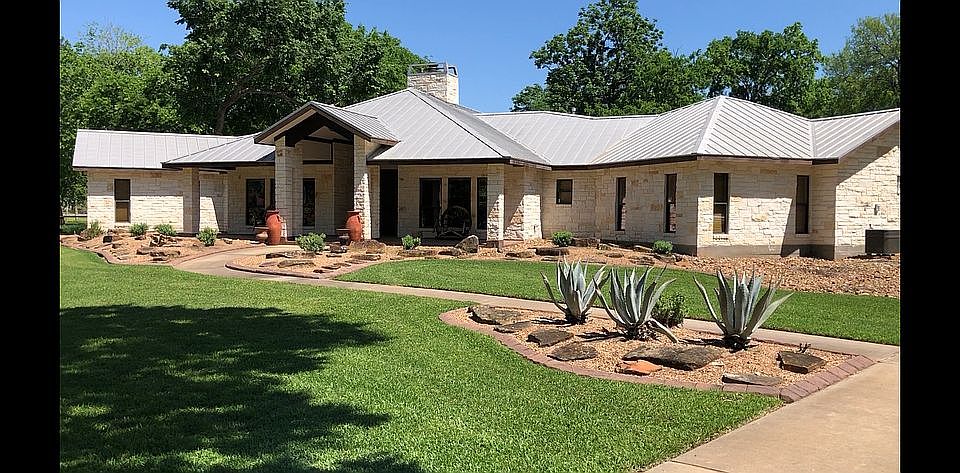 1st image of 6023 Carolyn Ln