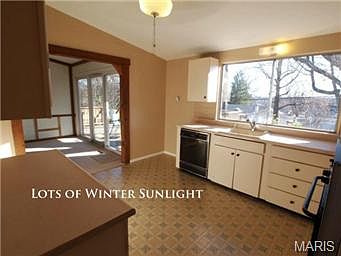 4th image of 3520 Tremont Dr