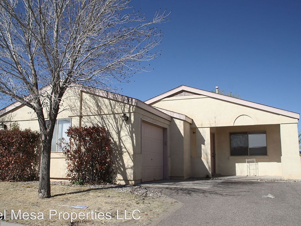 1st image of 1732 Lee Loop NE