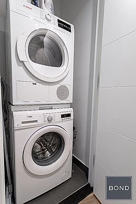 5th image of 331 E Houston St APT 3A